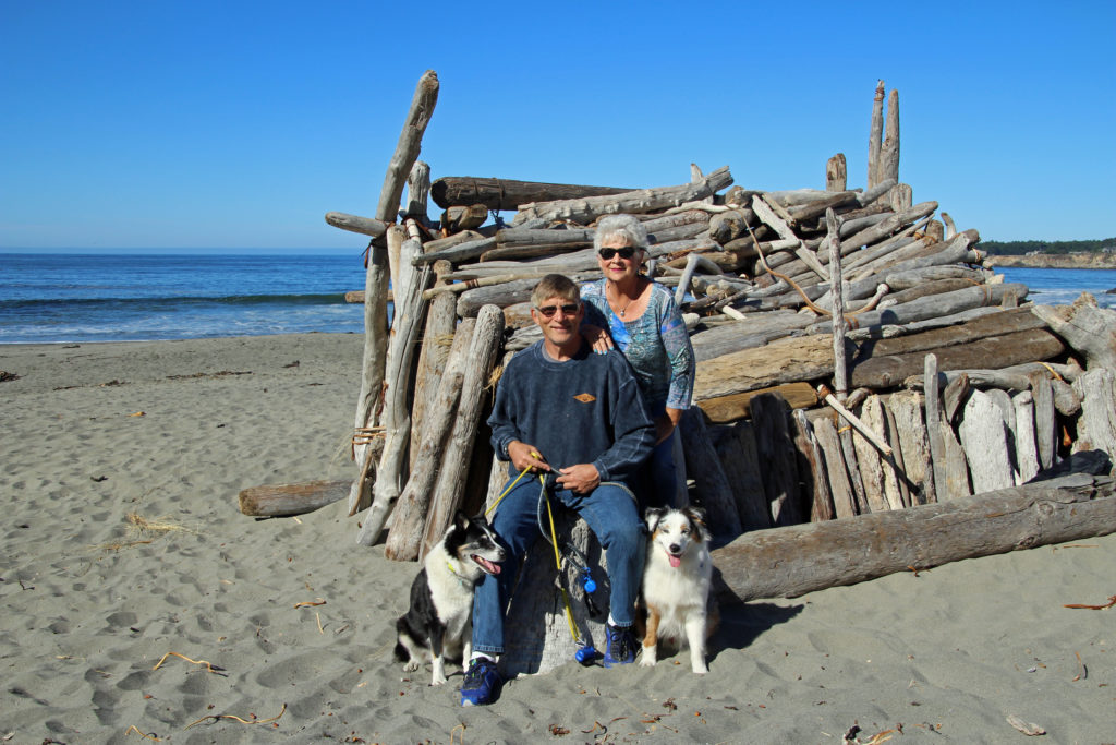 Beach22018 Kirk & Christine Thorburn with Shila & Dante